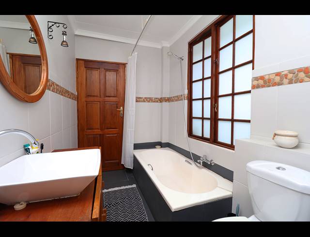 3 BEDROOM HOUSE FOR SALE IN KENSINGTON